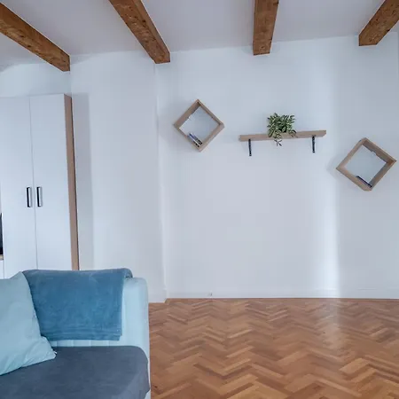 Middle Penthouse Apartamento Braşov